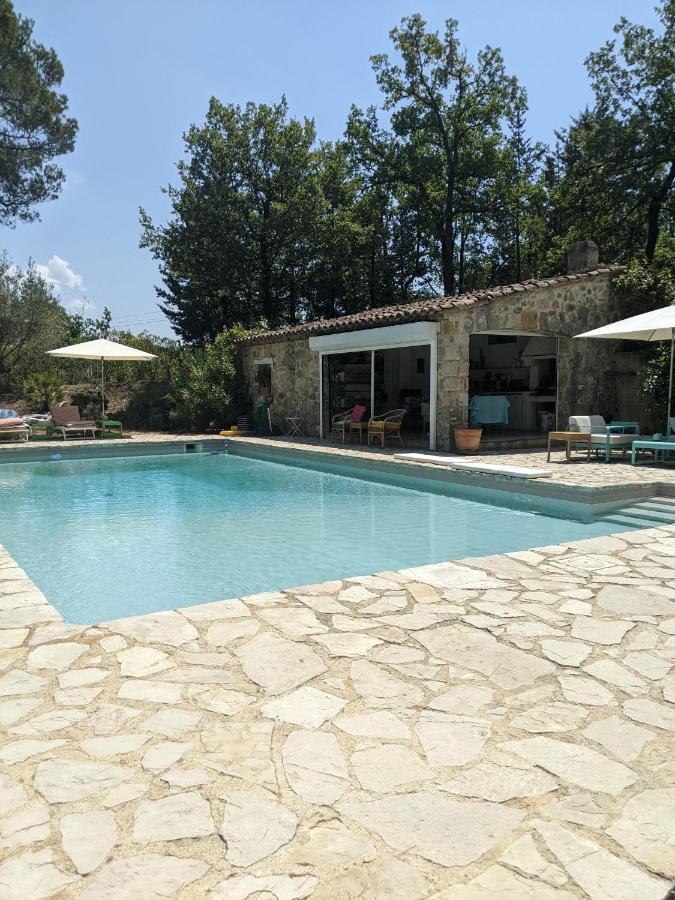 Le Clos Sous Le Chemin Сейан Екстериор снимка